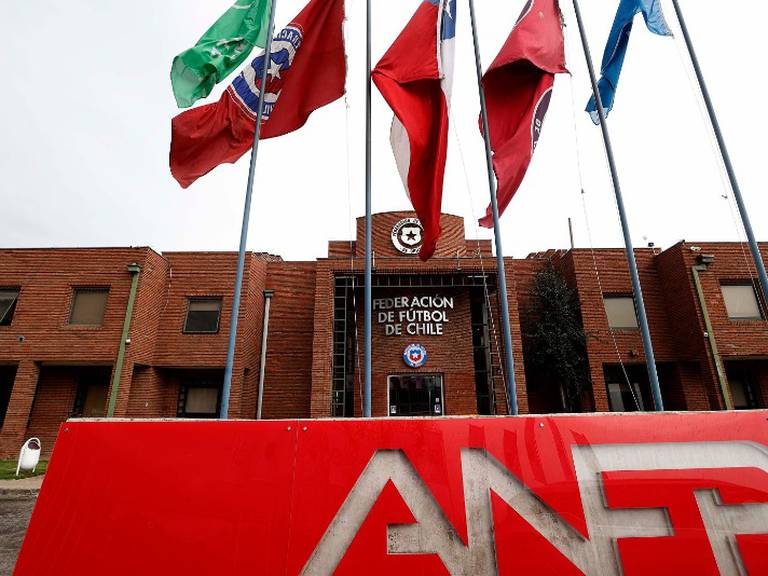 ANFP presenta defensa judicial contra oficio que le pide terminar sus contratos con casas de apuesta online