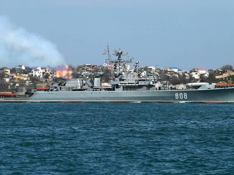 Un barco de combate de Rusia en el Mar Negro