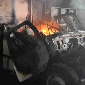 Nuevo atentado incendiario en La Araucanía: desconocidos queman maquinaria y amenazan con armas de fuego a cuidadores de un fundo