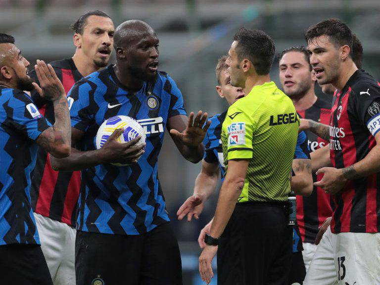 AC Milán rompió una mala racha y le robó la victoria al Inter de Vidal y Sánchez