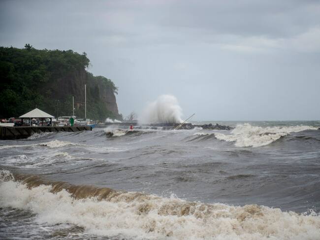 Imagen del fuerte oleaje en las costas de Puerto Rico