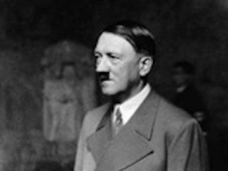 Últimas investigaciones revelaron que Hitler tenía un micropene