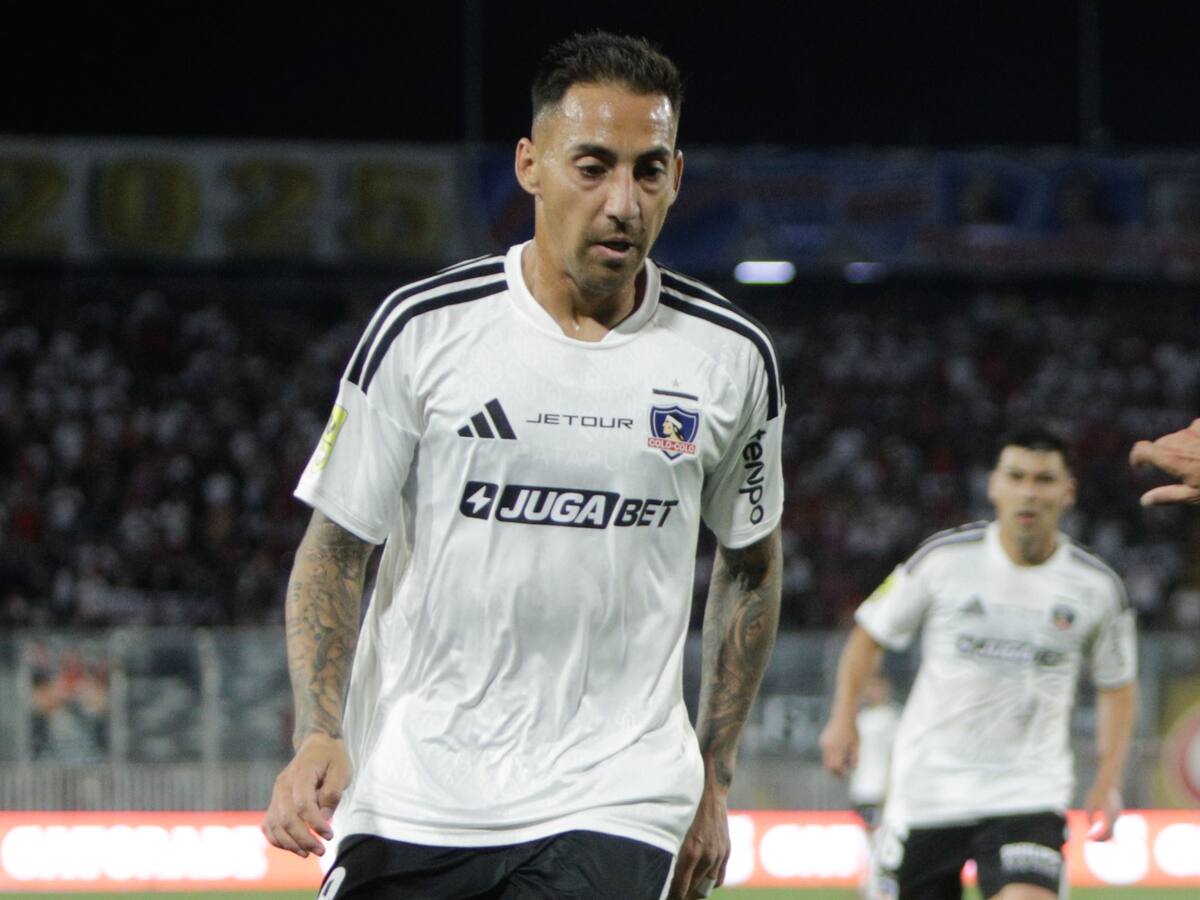 Pensando en el Superclásico: Colo Colo toma una decisión con Javier Correa