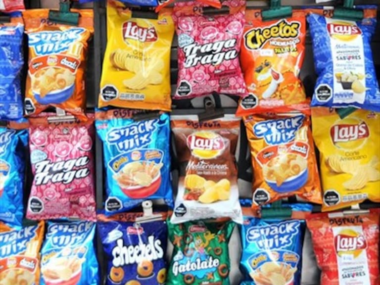 Multan a Evercrisp por infracción a ley de etiquetado: Usó figuras animadas en sus productos