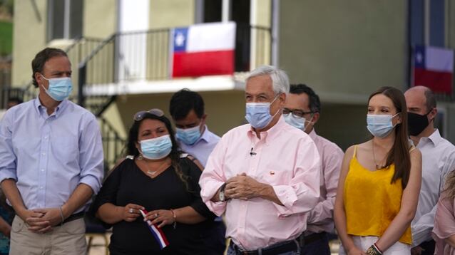Presidente Piñera durante entrega de viviendas en Los Andes