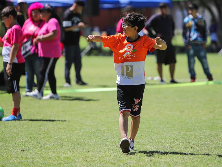Día Nacional del Deporte: Fundación Fútbol Más releva el juego como “herramienta primordial para la inclusión social”
