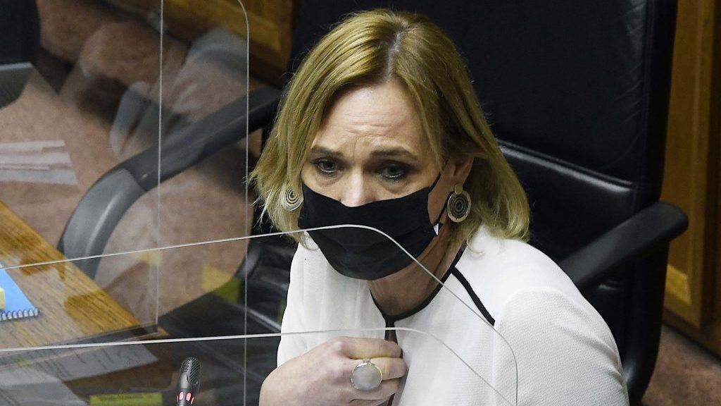 09 DE NOVIEMBRE DE 2021/VALPARAISOCarolina Goic en su invervención , durante el inicio de la votación cuarto retiro que se discute en el senado.
FOTO: PABLO OVALLE ISASMENDI/AGENCIAUNO