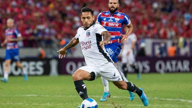 Colo Colo analiza estrategia para aplazar el castigo de Conmebol y jugar con público ante Fortaleza