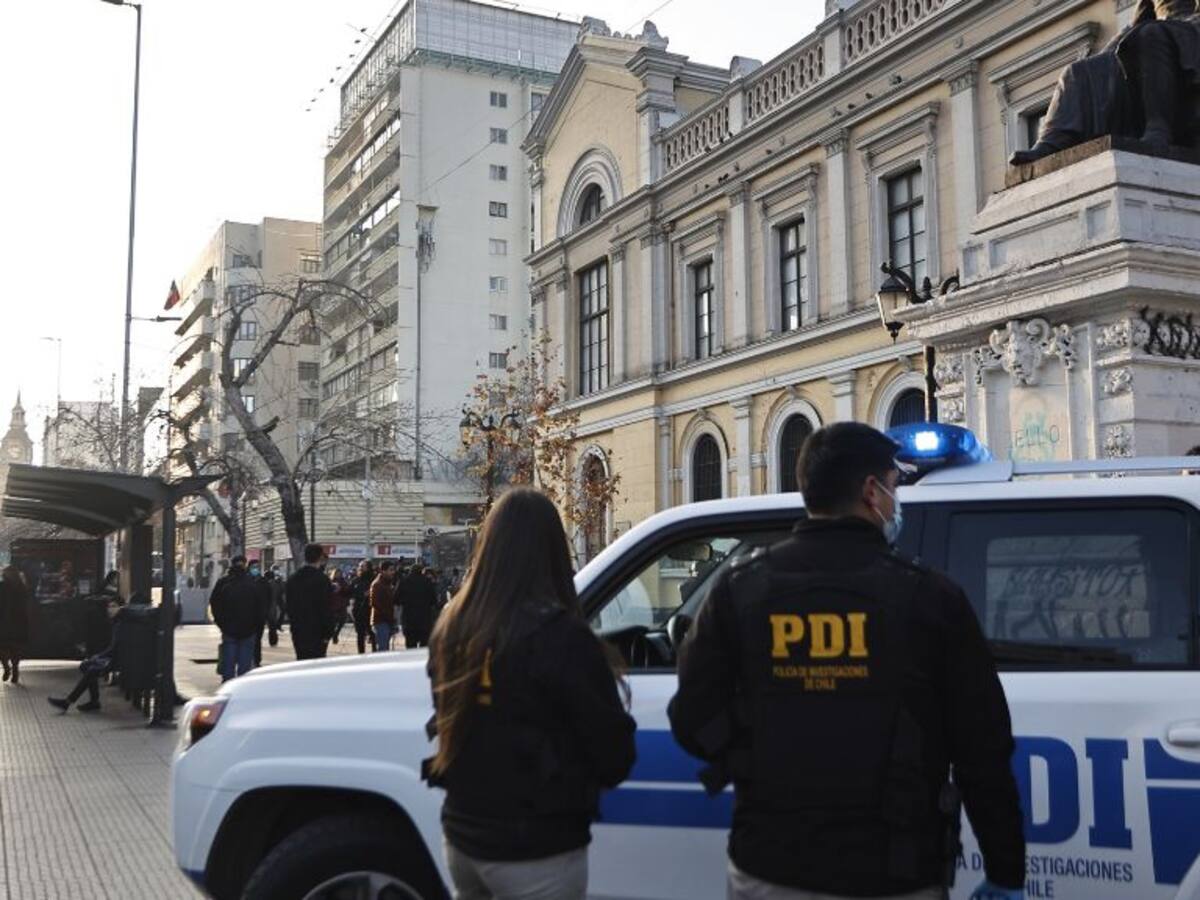 Triple robo con apuñalamiento en la Alameda: PDI entrega antecedentes de los ataques