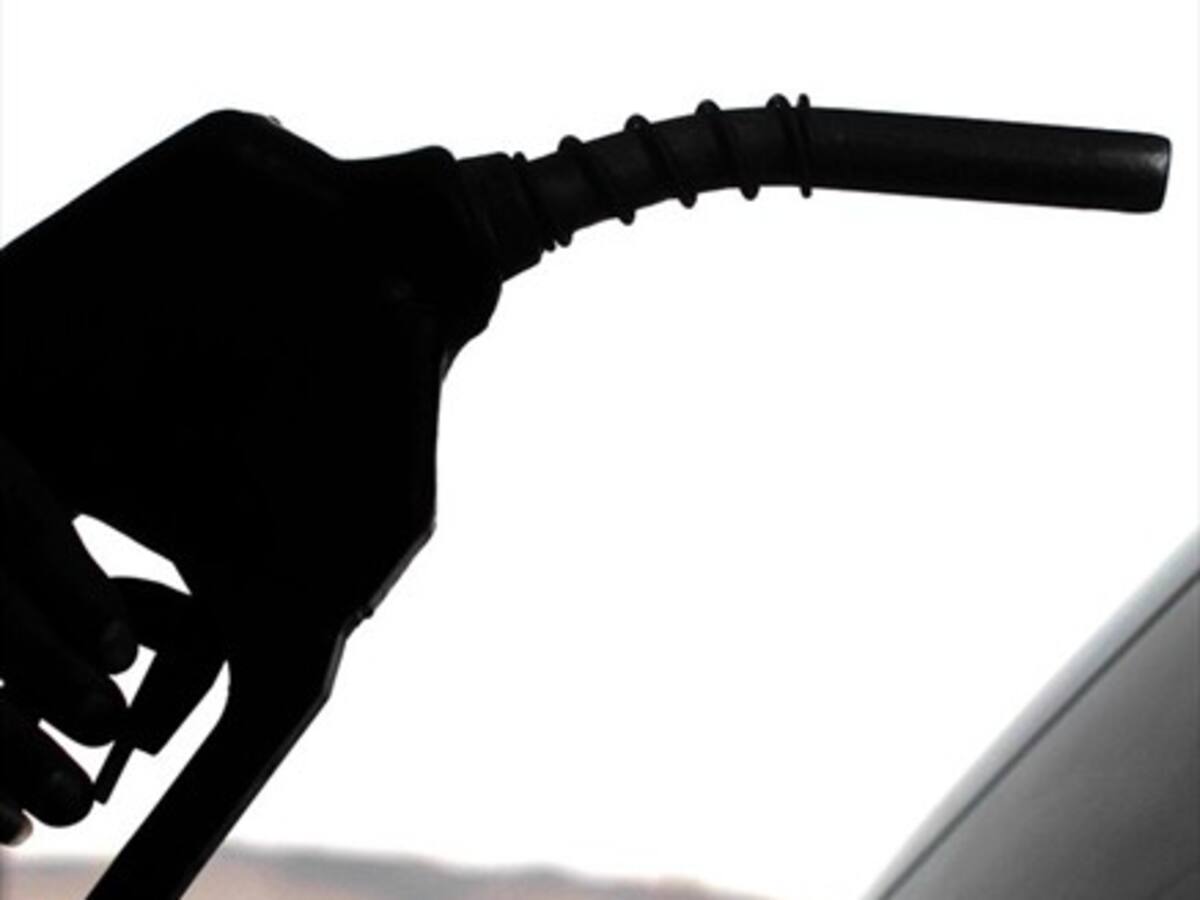 Todos los combustibles sufrirán un alza a partir de este jueves