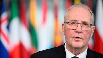Gobierno de Canadá decide congelar los permisos para la venta de armas a Israel