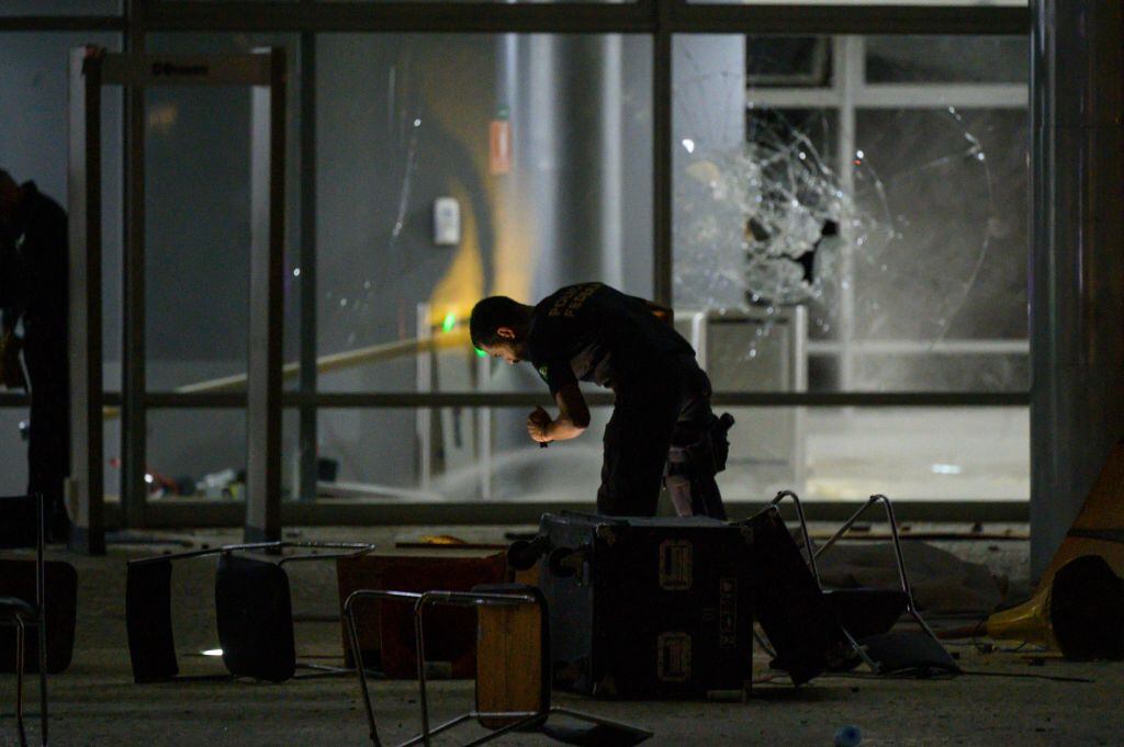 Fuerzas de seguridad inspeccionan el Palacio Do Planalto en Brasilia