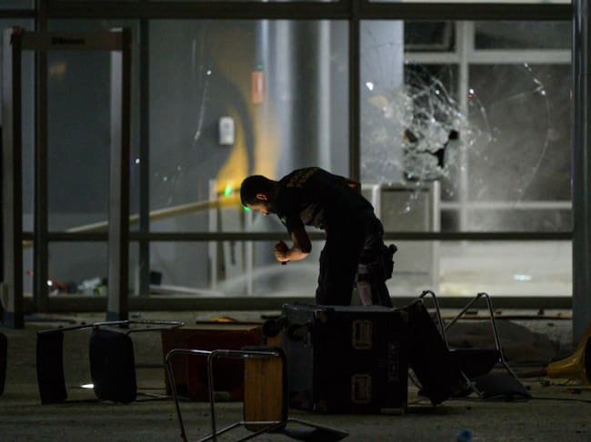 Fuerzas de seguridad inspeccionan el Palacio Do Planalto en Brasilia