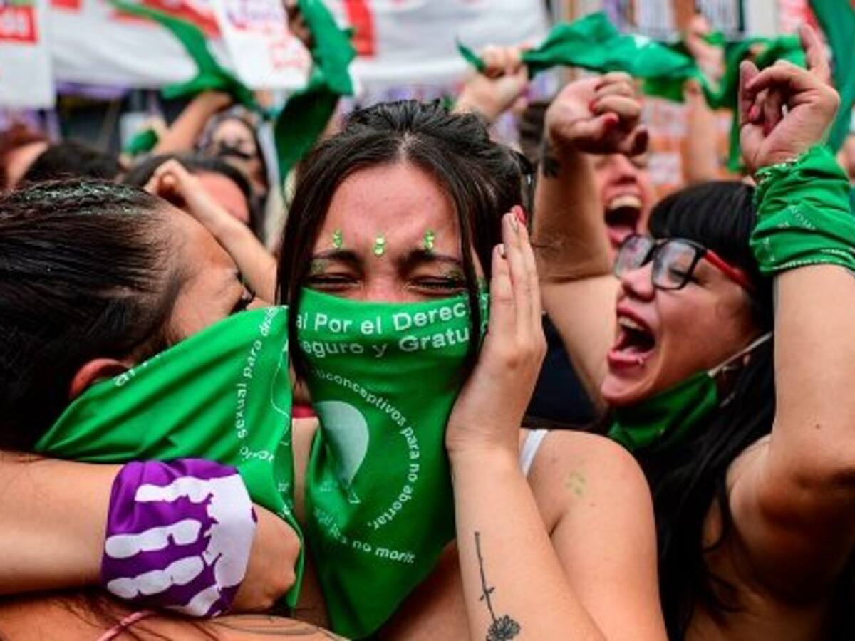 Diputados aprobaron la legalización del aborto en Argentina tras intenso debate: La decisión ahora la tiene el Senado