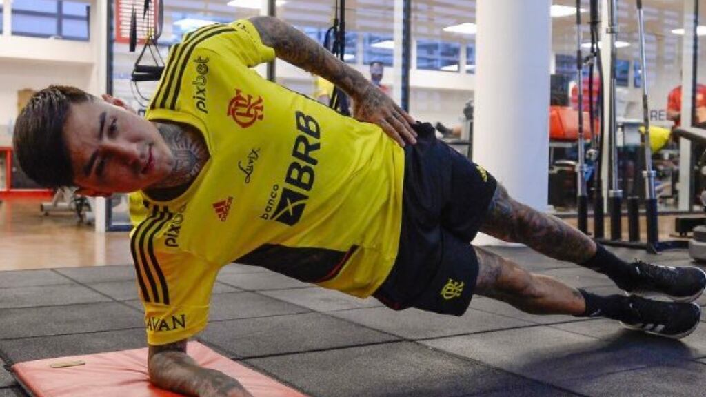 Erick Pulgar aguarda por su debut en Flamengo: "El ambiente en el Maracaná es increíble, te da muchas ganas de jugar"