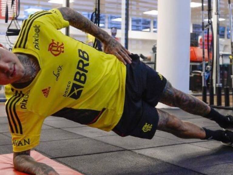 Erick Pulgar aguarda por su debut en Flamengo: "El ambiente en el Maracaná es increíble, te da muchas ganas de jugar"