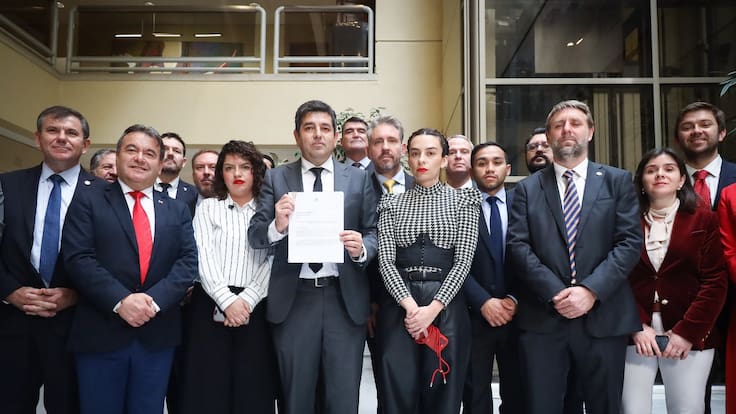 Diputados oficialistas, libertarios y del PDG piden al Presidente Kast indultar a uniformados condenados por su actuar en el estallido social