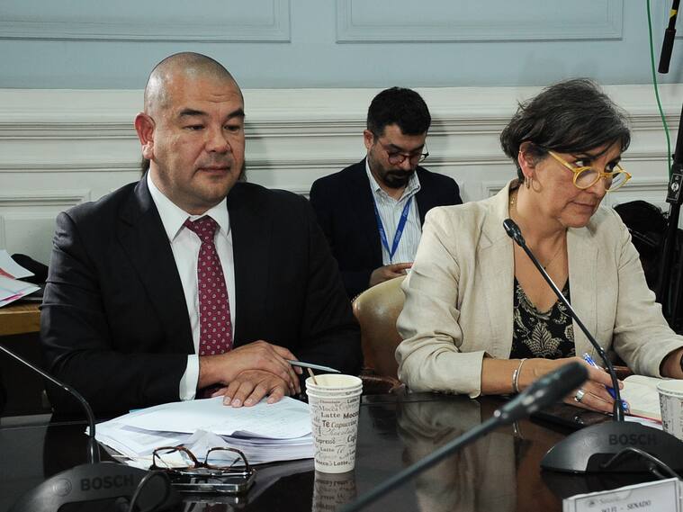 Agencia Uno | Superintendente de Salud, Víctor Torres, y la ministra de Salud, Ximena Aguilera