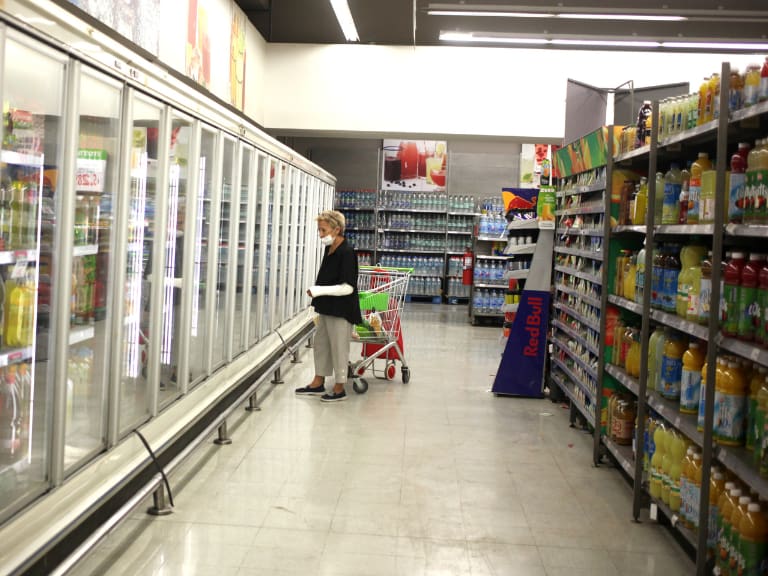 Cadena internacional se prepara para llegar a Chile: tiene más de 44 marcas registradas