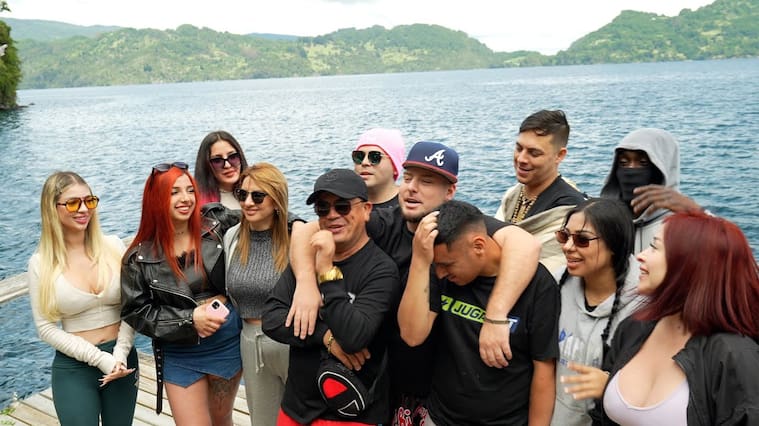 Con voto casi unánime: querido participante gana el reality y sorprende con romántico gesto