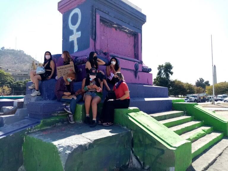 Monumento General Baquedano, 8 de marzo, 8m, día de la mujer