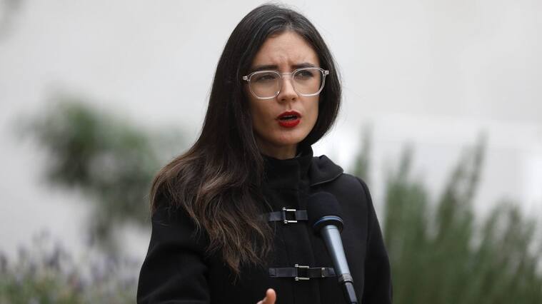 23 de Mayo de 2022/SANTIAGOLa Vocera de Gobierno, Camila Vallejo, emite unas palabras sobre la contingencia nacional en el Palacio de La Moneda.
FOTO:CRISTOBAL ESCOBAR/AGENCIAUNO