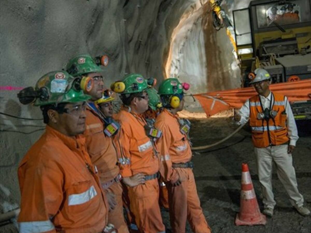 Trabajadores de Chuquicamata rechazan oferta de Codelco y votan huelga desde el viernes