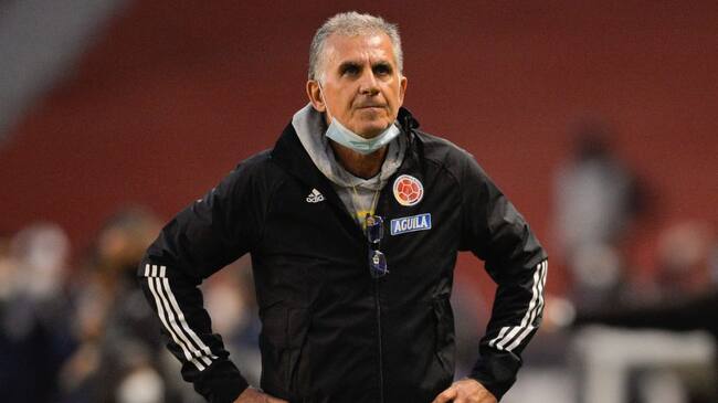 Colombia's Portuguese coach Carlos Queiroz gestures during the closed-door 2022 FIFA World Cup South American qualifier football match against Ecuador at the Rodrigo Paz Delgado Stadium in Quito on November 17, 2020. (Photo by RODRIGO BUENDIA / POOL / AFP) (Photo by RODRIGO BUENDIA/POOL/AFP via Getty Images)