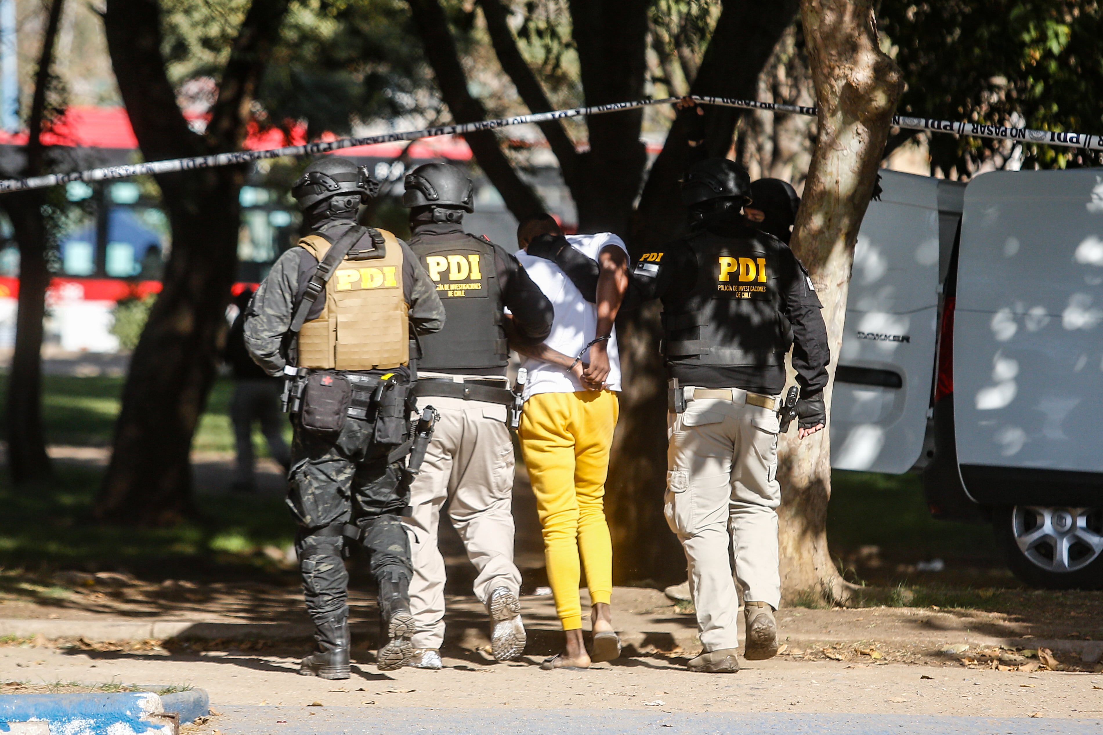 Decretan prisión preventiva a tres imputados por homicidio de niña de 13 años en Quilicura