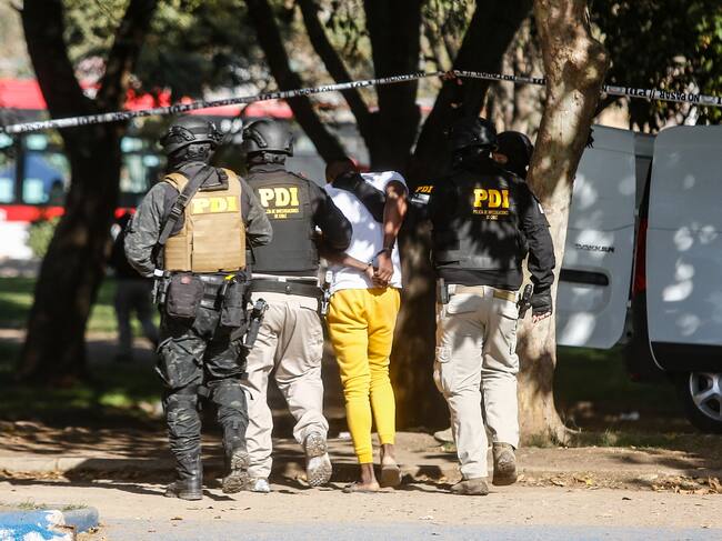 Decretan prisión preventiva a tres imputados por homicidio de niña de 13 años en Quilicura