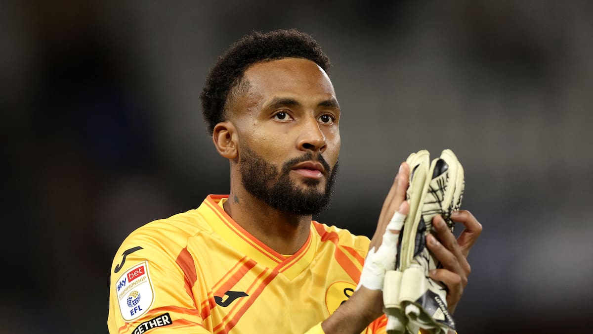 Lawrence Vigouroux se consolida como el mejor portero de Championship y se gana el reconocimiento de la liga