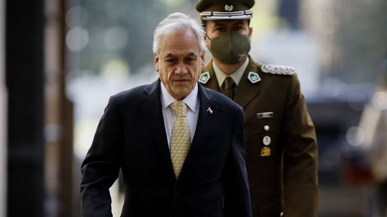 Piñera llega a La Moneda