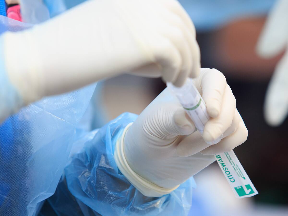 Informe Epidemiológico: casos activos a nivel país superan los 12 mil y Maipú encabeza el listado