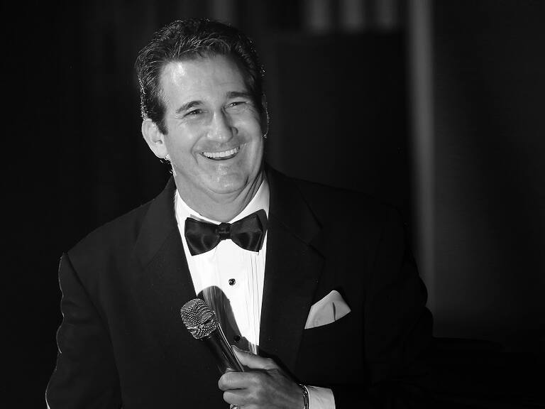 Sinatra Forever: el show internacional que mantiene vivo el legado de ‘La Voz’ llega a Chile