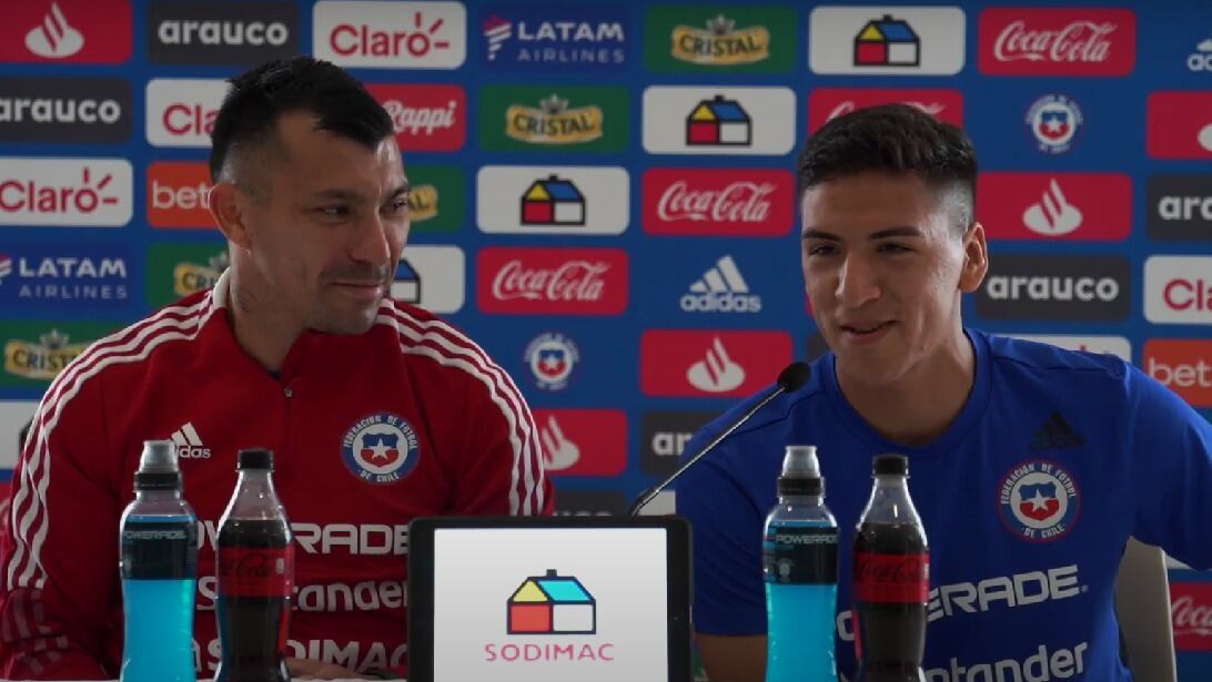 Gary Medel y Marcelino Núñez