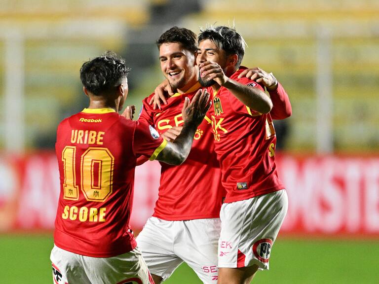 Programación equipos chilenos en Copa Libertadores y Sudamericana: ¿Qué partidos se juegan hoy, 23 de abril, y quién transmite?