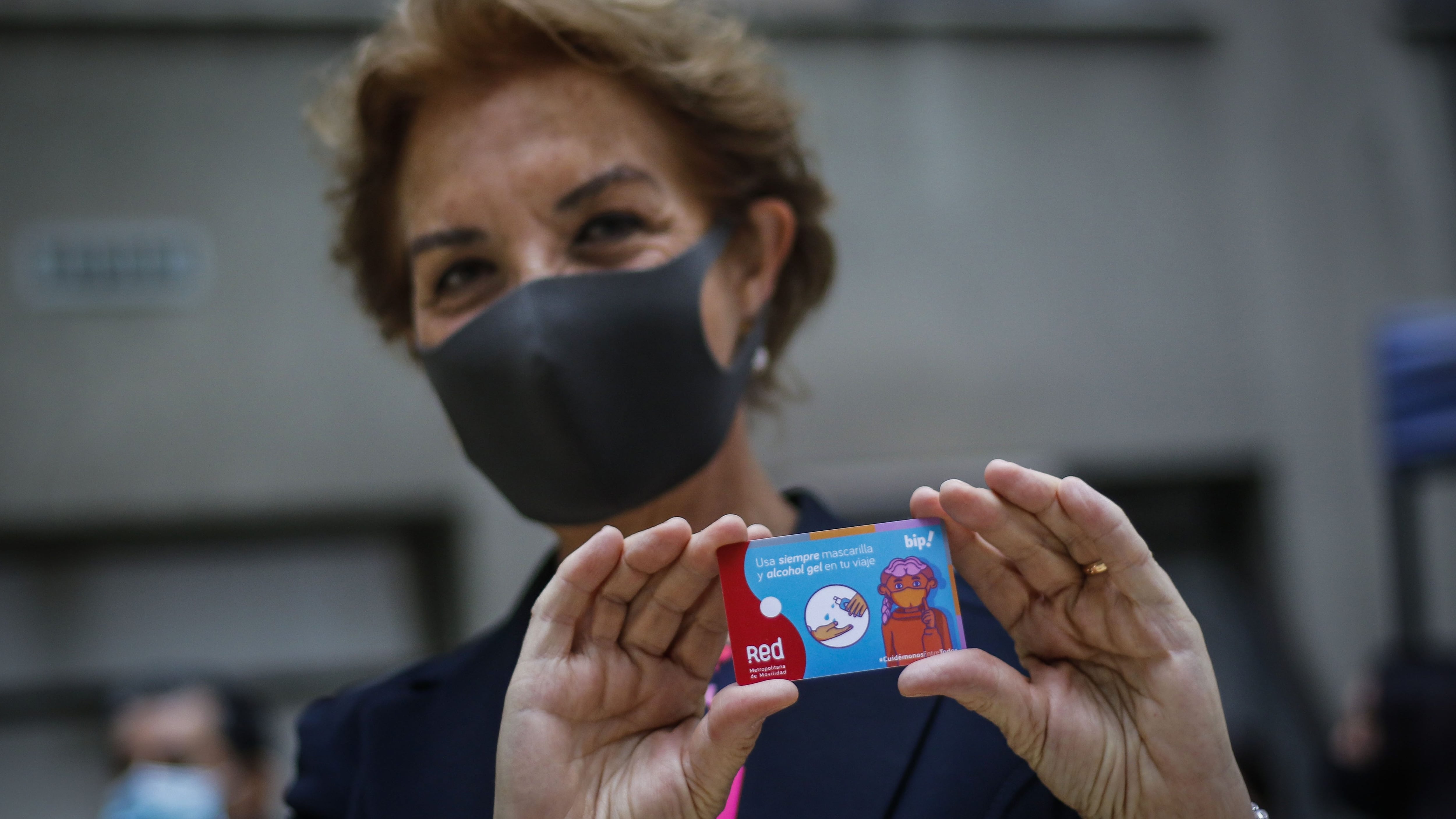 Gloria Hutt, ministra de transportes por lunes 1 de marzo