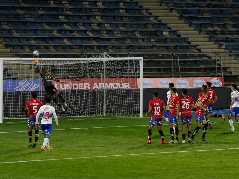 «Mono» Sánchez se ilusiona: Empezarán a surgir nuevos candidatos para ser campeón, como nosotros