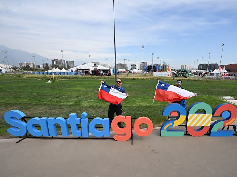 Solicitan intervención de la Contraloría por millonarias deudas de la Corporación Santiago 2023