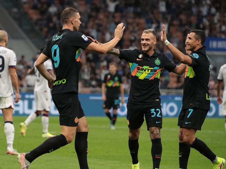 Alexis Sánchez ingresó en goleada del Inter de Milán sobre el Bologna de Gary Medel