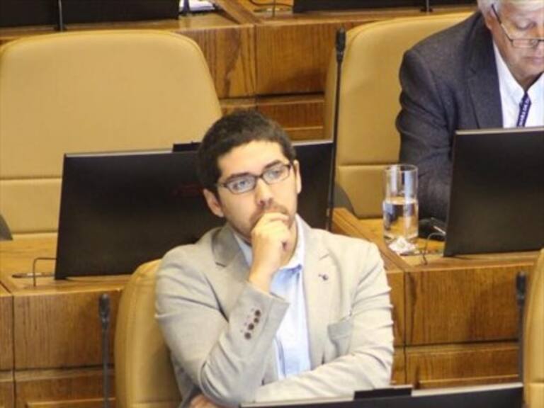 Diputado PS propone acuerdo programático con el Frente Amplio para elecciones municipales 2020