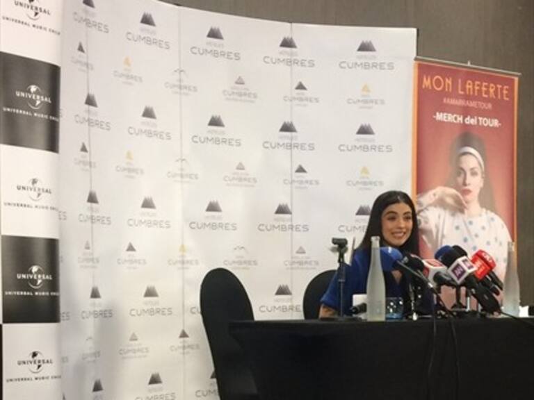 Mon Laferte tras las elecciones: «Fue la primera vez que voté en mi vida. Muy mal de mi parte»