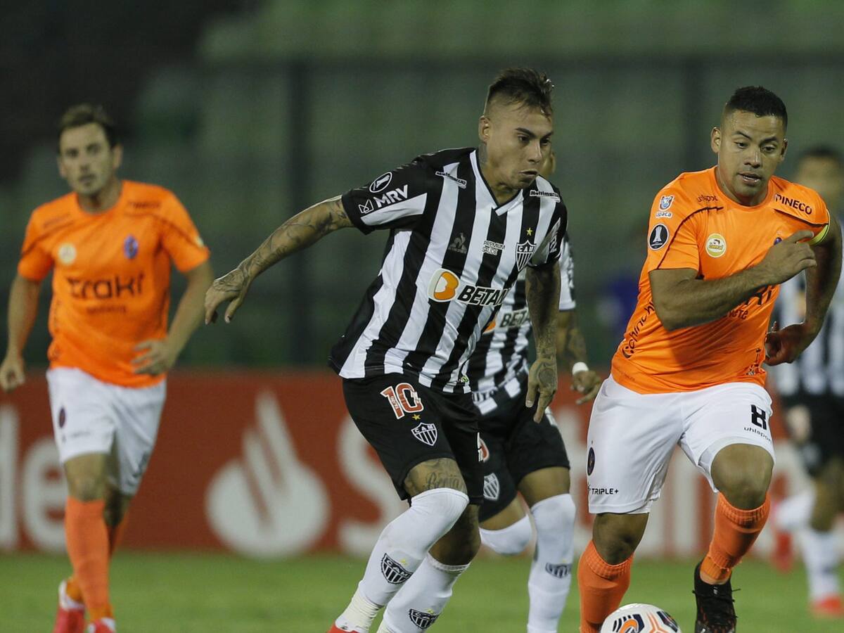 «Es hora de calentar el banco»: Prensa brasileña pide que Eduardo Vargas sea suplente en Atlético Mineiro