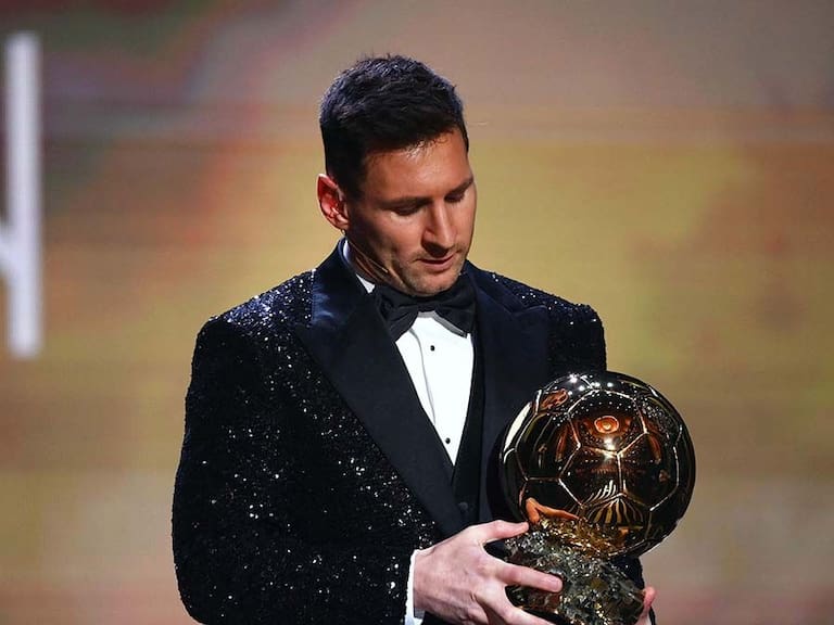 Dan a conocer la ajustada diferencia con que Lionel Messi le ganó el Balón de Oro al polaco Robert Lewandowski