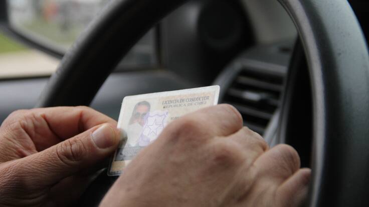 Se aprueba la “Ley Jacinta”: estos son los nuevos requisitos para tener licencia de conducir en Chile desde 2026