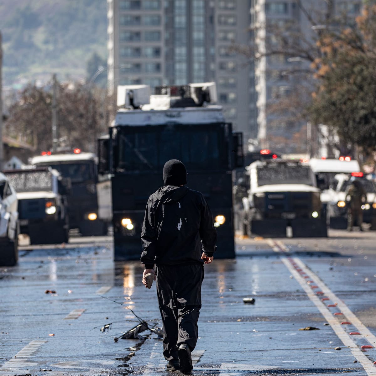 Romería por los 53 años del golpe: Carabineros confirma 50 detenidos tras incidentes en Santiago