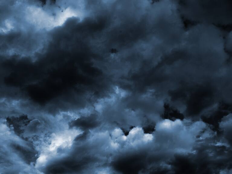 Con vientos de hasta 100 kilómetros por hora: qué regiones serán afectadas por un nuevo sistema frontal y río atmosférico