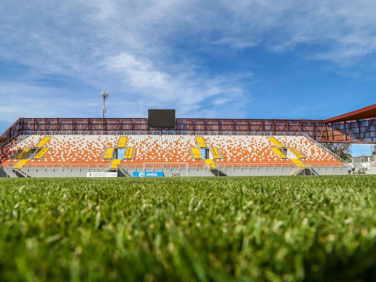 Cobreloa vs U de Chile: el aforo autorizado y la cantidad de entradas que tendrán los hinchas azules