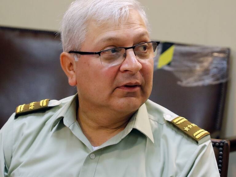 Ministra del Interior cita a general Yáñez tras declaraciones por atropello a carabinero
