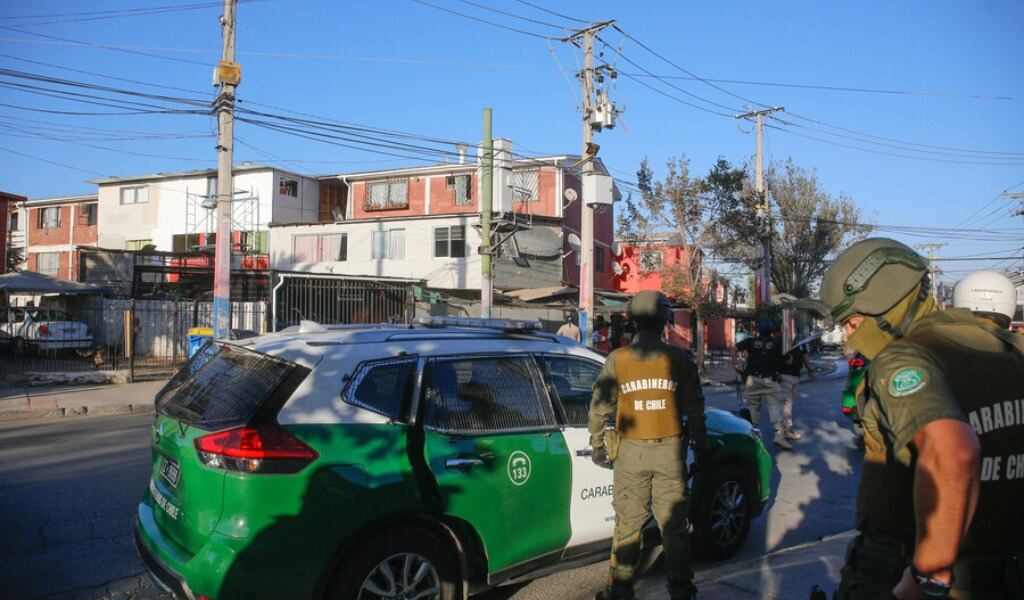 Polémica demolición de narco casas